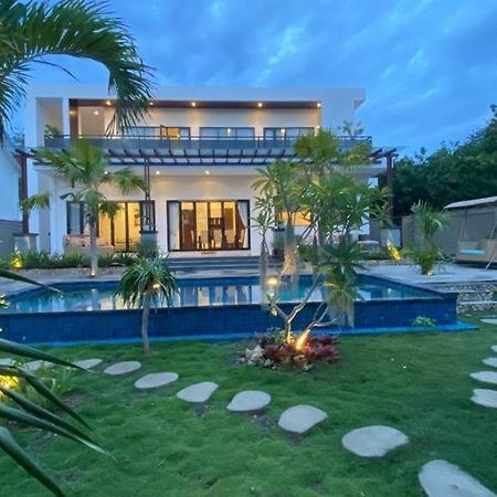 Villa Niang Ando Labuan Bajo Exterior foto